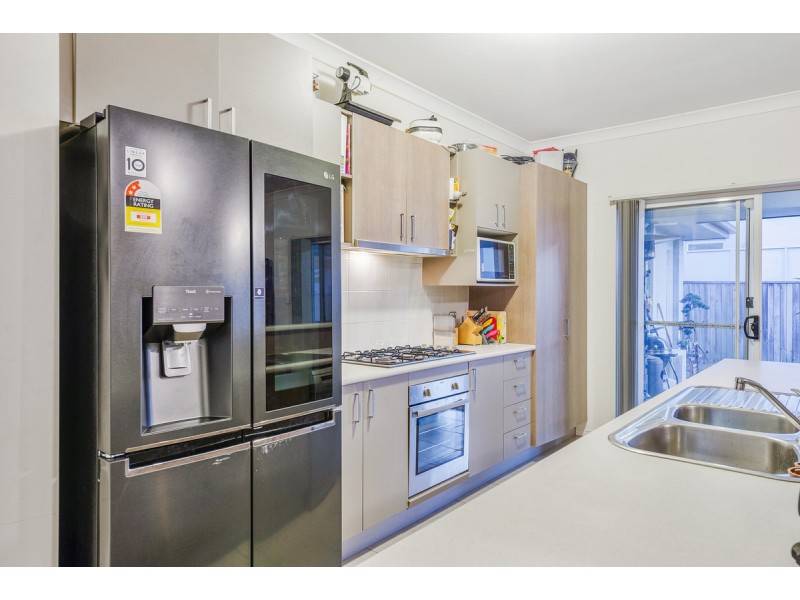 6 Lynbrook Avenue, Ormeau QLD 4208