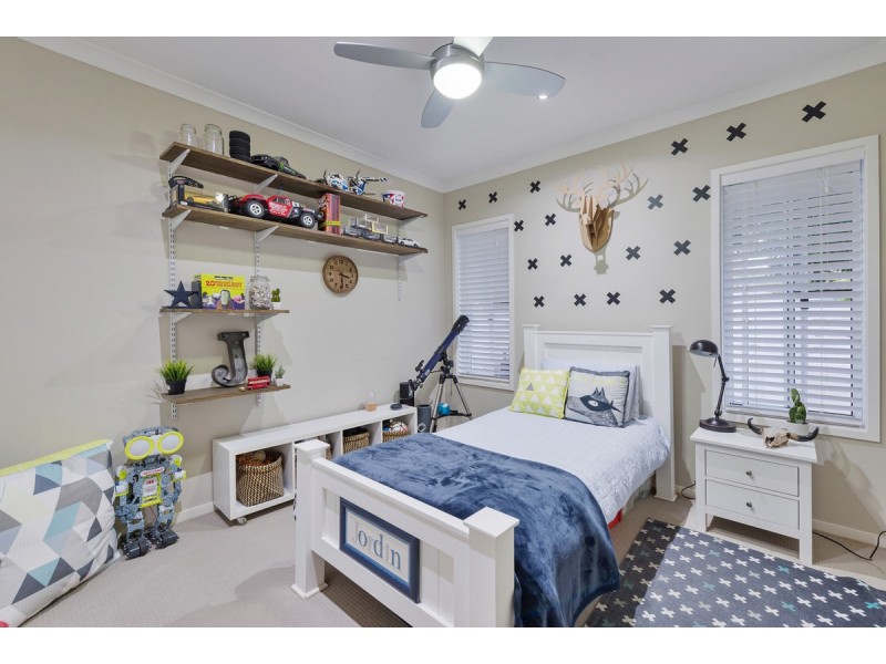 26 Penneshaw Crescent, Ormeau QLD 4208