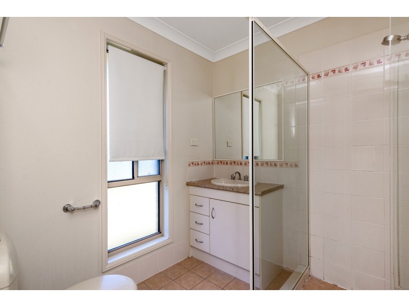 17 Dahlia Crescent, Ormeau QLD 4208