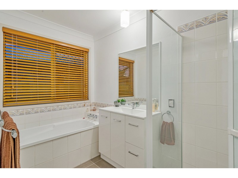 29 Royal Palm Drive, Steiglitz QLD 4207