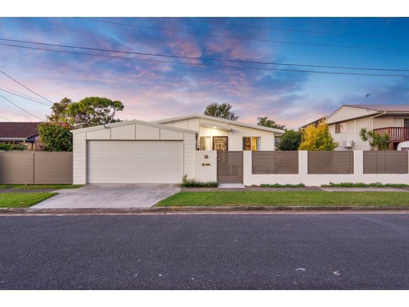 15 Cabarita Street, Biggera Waters QLD 4216