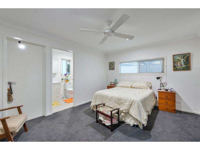 15 Cabarita Street, Biggera Waters QLD 4216