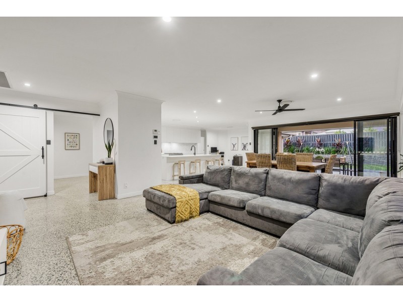 14 Kilkivan Drive, Ormeau QLD 4208