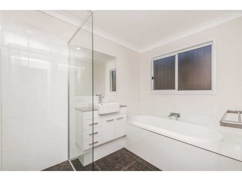 167 The Heights Boulevard, Pimpama QLD 4209