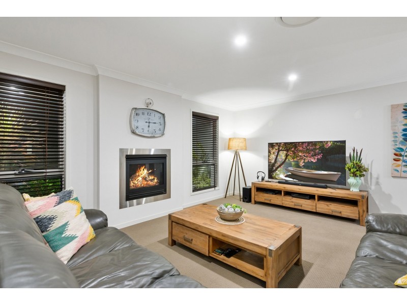 44 Stoney Creek Circuit, Ormeau QLD 4208