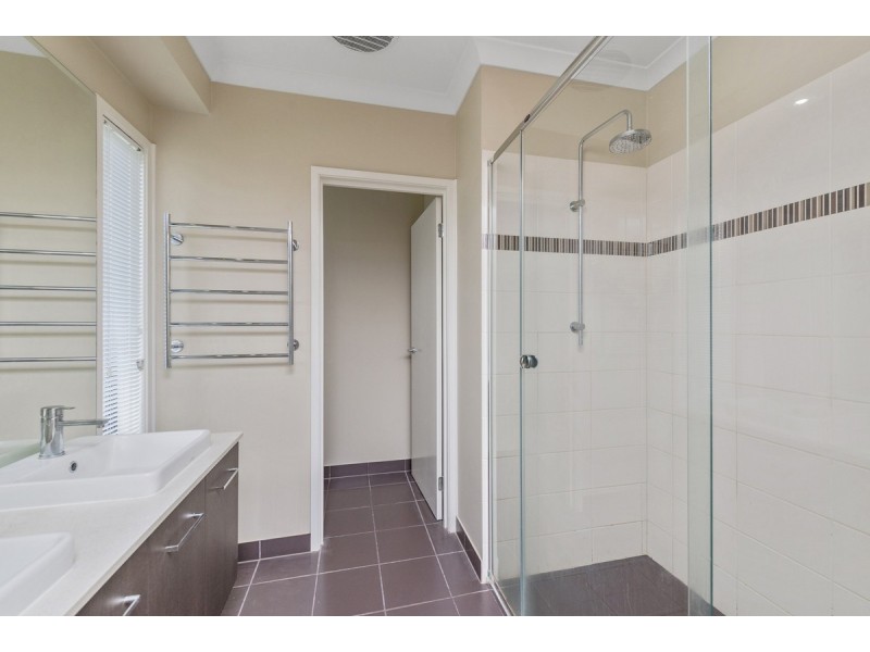 24 Oakover Avenue, Ormeau Hills QLD 4208