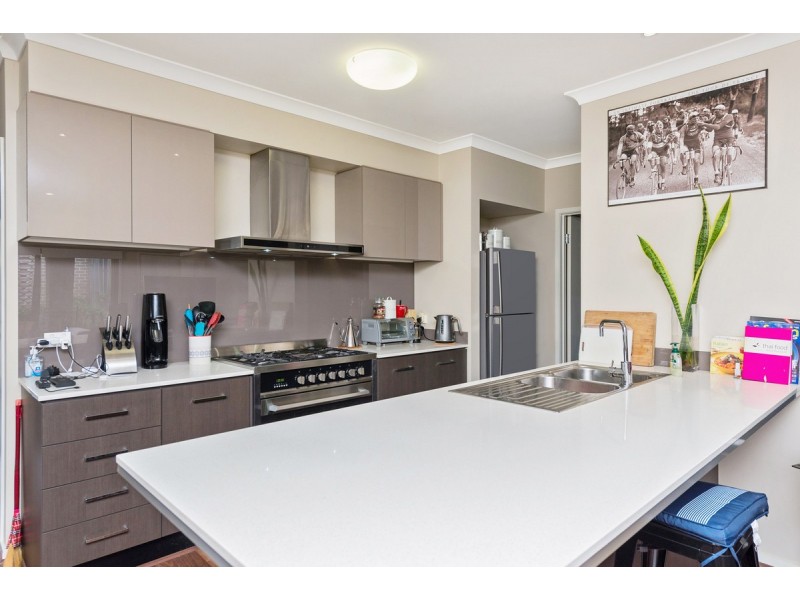 24 Oakover Avenue, Ormeau Hills QLD 4208