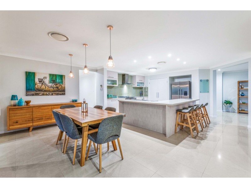 6 Fimbriata Court, Ormeau QLD 4208