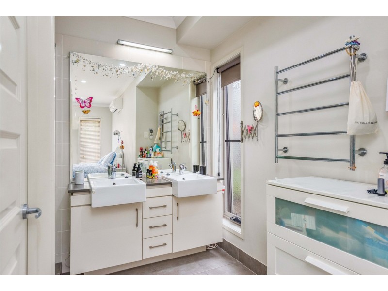 16 Elmore Street, Ormeau QLD 4208