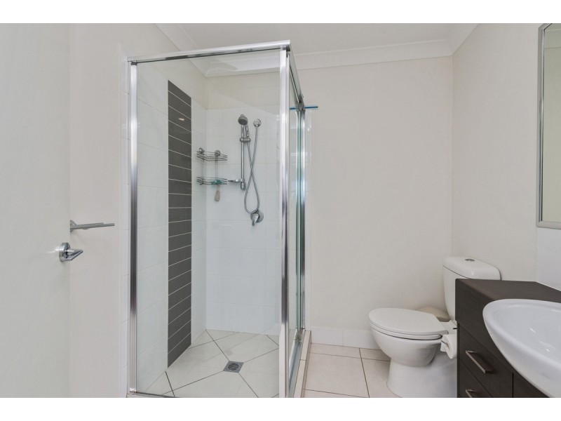 1/4 Rhiana Street, Pimpama QLD 4209