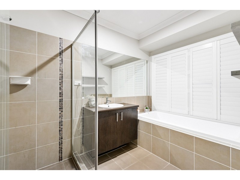 4 Fimbriata Court, Ormeau QLD 4208