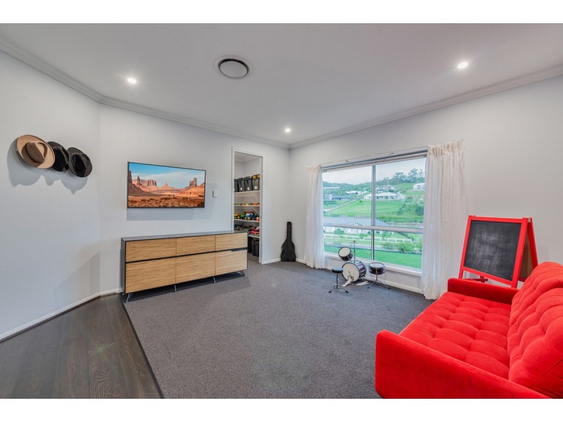 2 Driftwood Close, Kingsholme QLD 4208