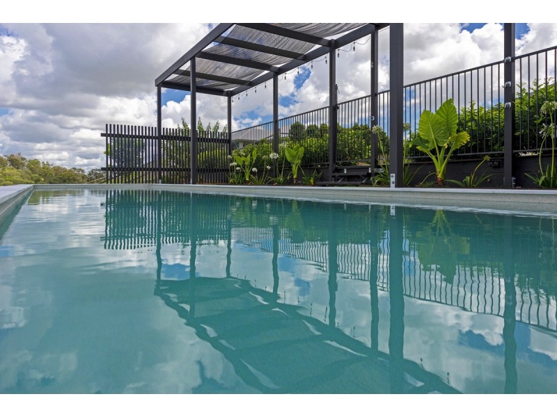 2 Driftwood Close, Kingsholme QLD 4208