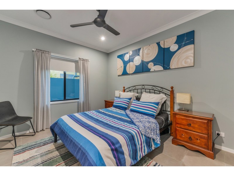 6 Moreton Drive, Jacobs Well QLD 4208