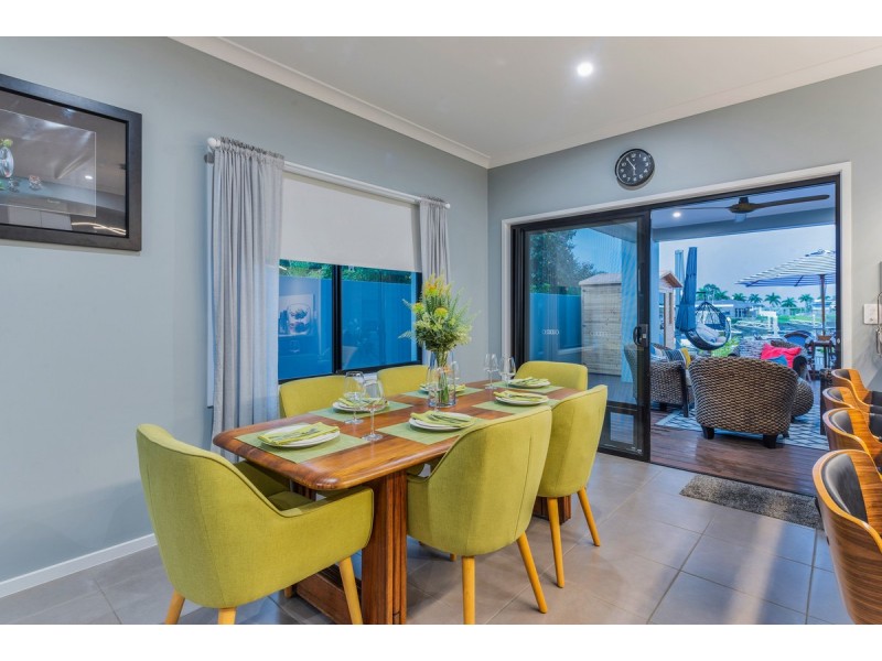 6 Moreton Drive, Jacobs Well QLD 4208