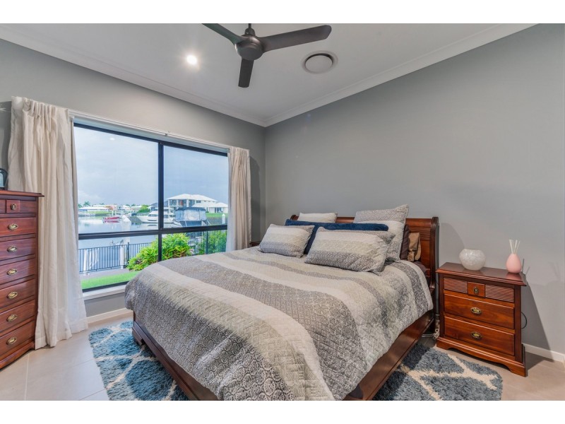 6 Moreton Drive, Jacobs Well QLD 4208