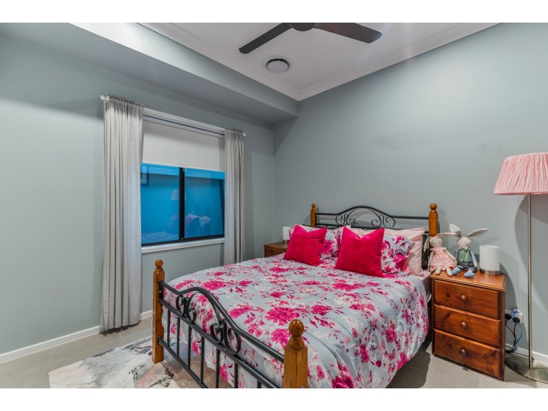 6 Moreton Drive, Jacobs Well QLD 4208