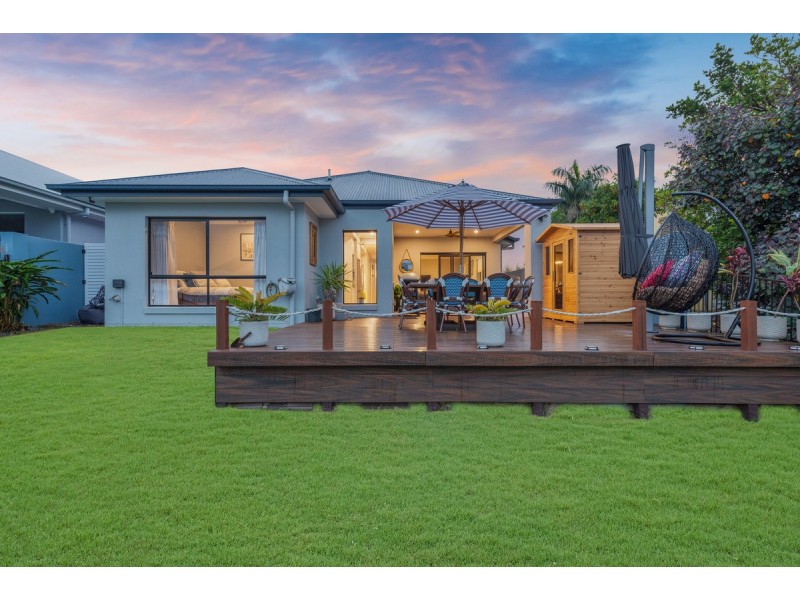 6 Moreton Drive, Jacobs Well QLD 4208