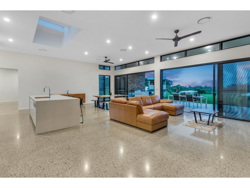 42 Montego Hills Drive, Kingsholme QLD 4208
