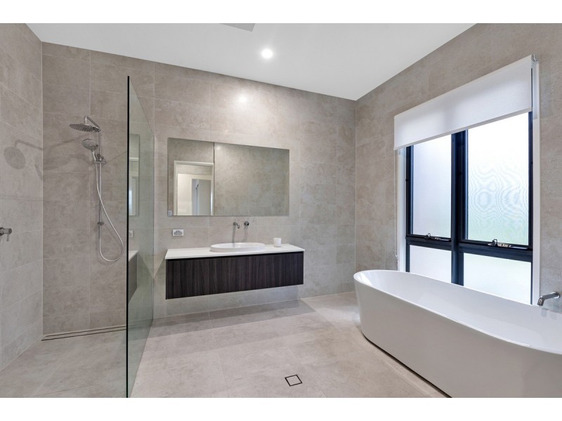 42 Montego Hills Drive, Kingsholme QLD 4208