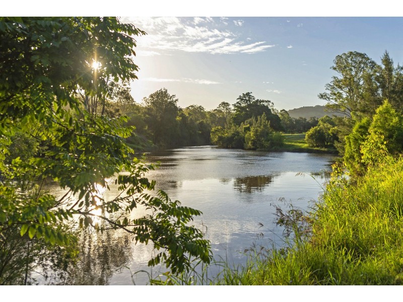 623 Stanmore Road, Luscombe QLD 4207