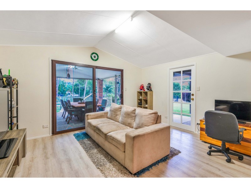 18 Vaughan Drive, Ormeau QLD 4208