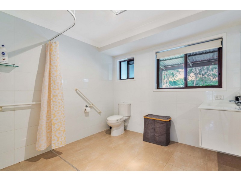 18 Vaughan Drive, Ormeau QLD 4208