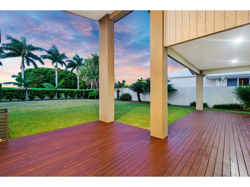 30 Marina Parade, Jacobs Well QLD 4208