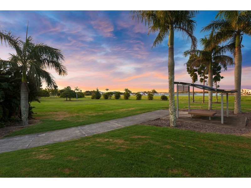 30 Marina Parade, Jacobs Well QLD 4208