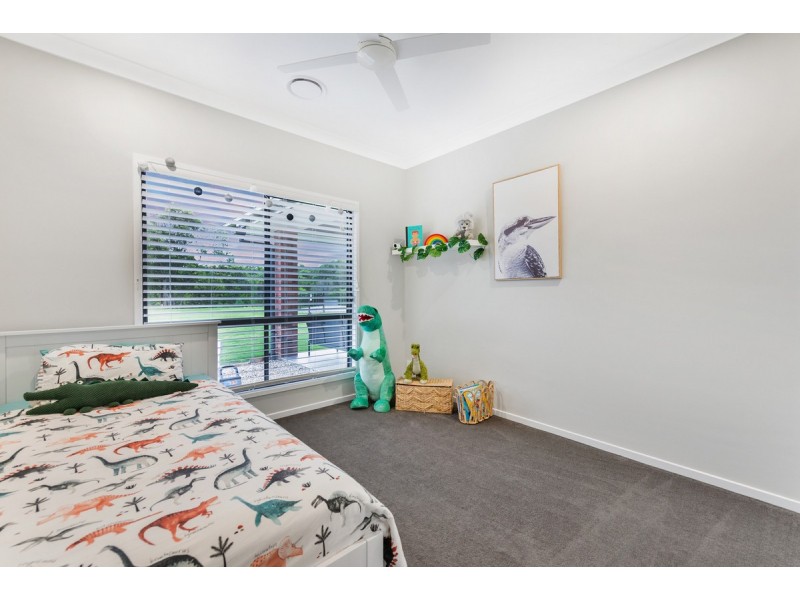 33 Homestead Crescent, Kingsholme QLD 4208