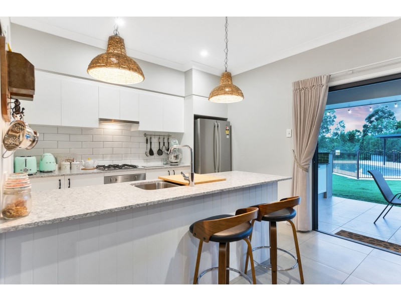 33 Homestead Crescent, Kingsholme QLD 4208