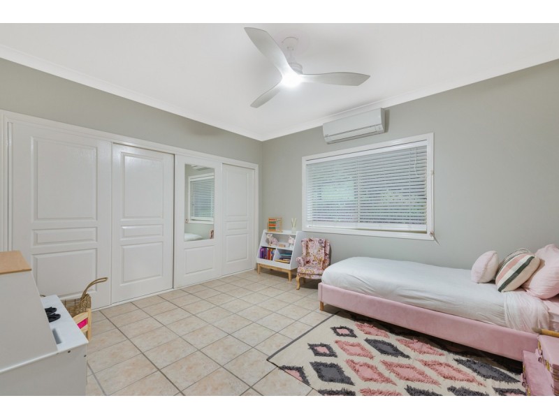 133 Bahrs Scrub Road, Bahrs Scrub QLD 4207