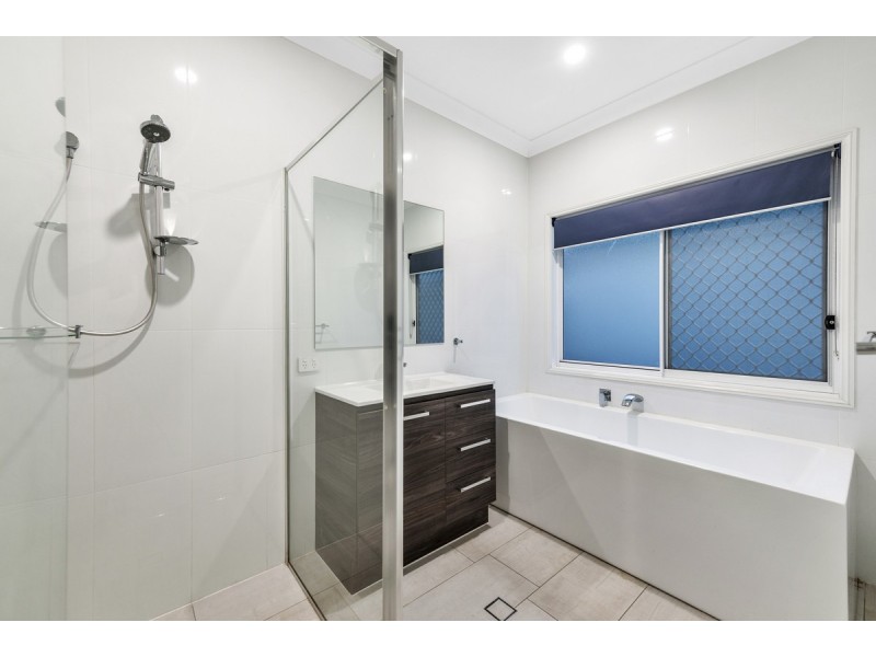 40 Nujooloo Road, Slacks Creek QLD 4127