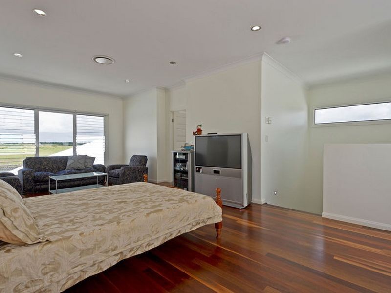 11 Windward Place, Jacobs Well QLD 4208