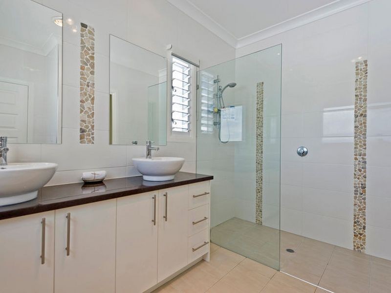 11 Windward Place, Jacobs Well QLD 4208