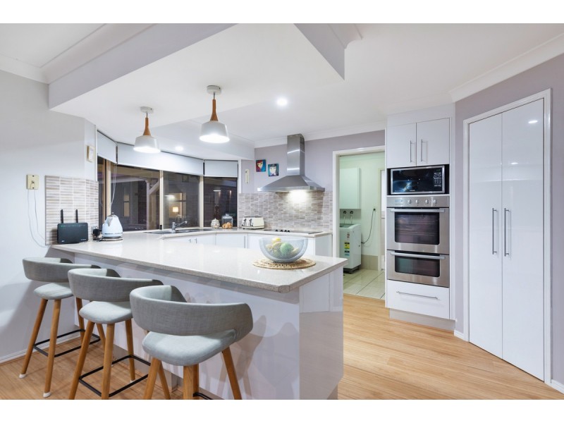 6 Renford Court, Ormeau QLD 4208