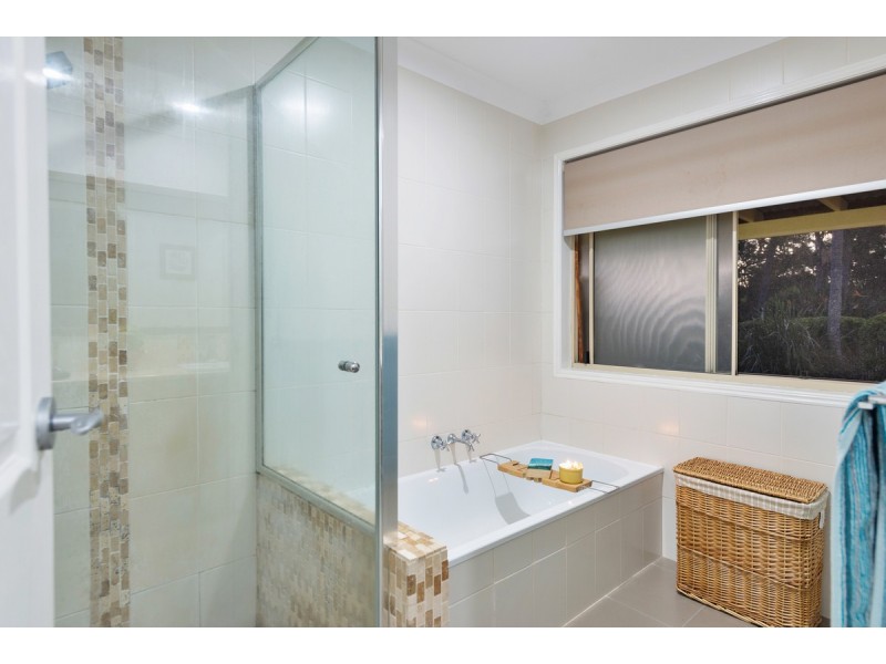 6 Renford Court, Ormeau QLD 4208