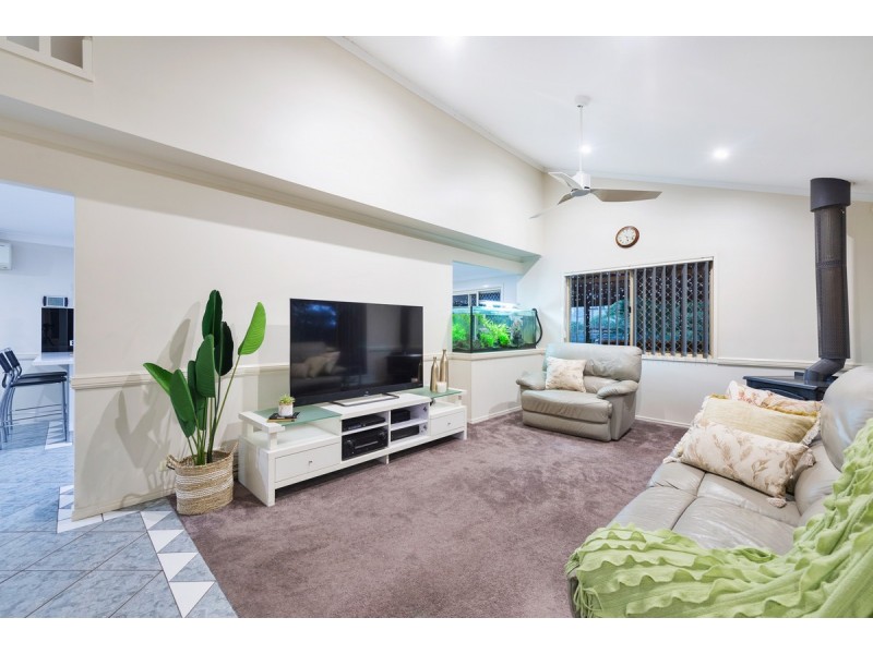 19 Taperoo Court, Yatala QLD 4207