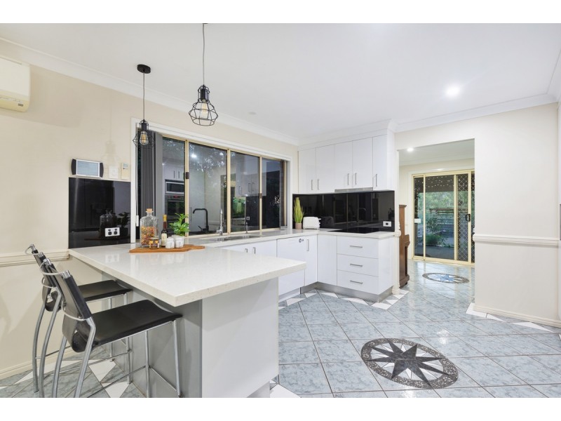 19 Taperoo Court, Yatala QLD 4207