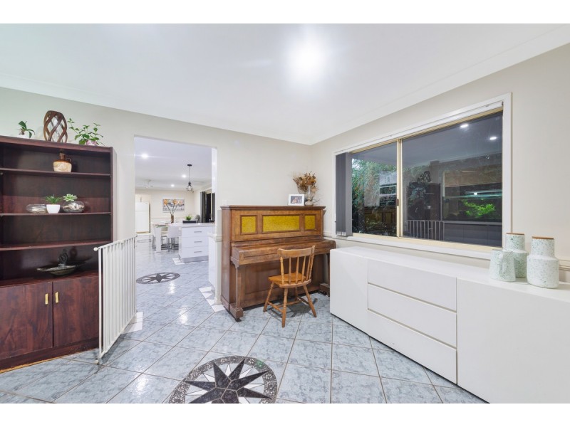 19 Taperoo Court, Yatala QLD 4207