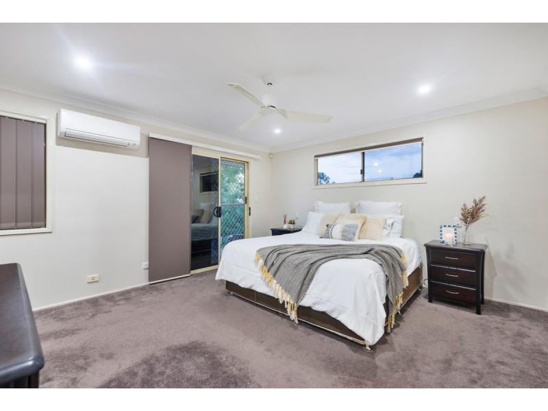 19 Taperoo Court, Yatala QLD 4207