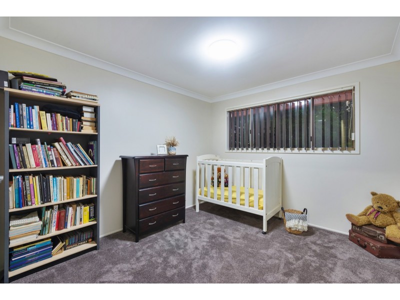 19 Taperoo Court, Yatala QLD 4207