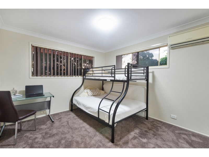 19 Taperoo Court, Yatala QLD 4207