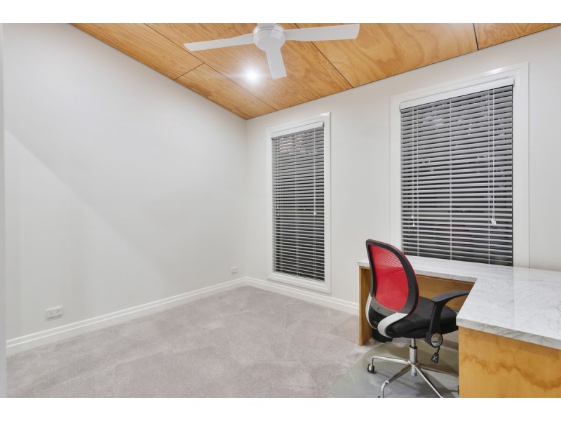 19 Taperoo Court, Yatala QLD 4207