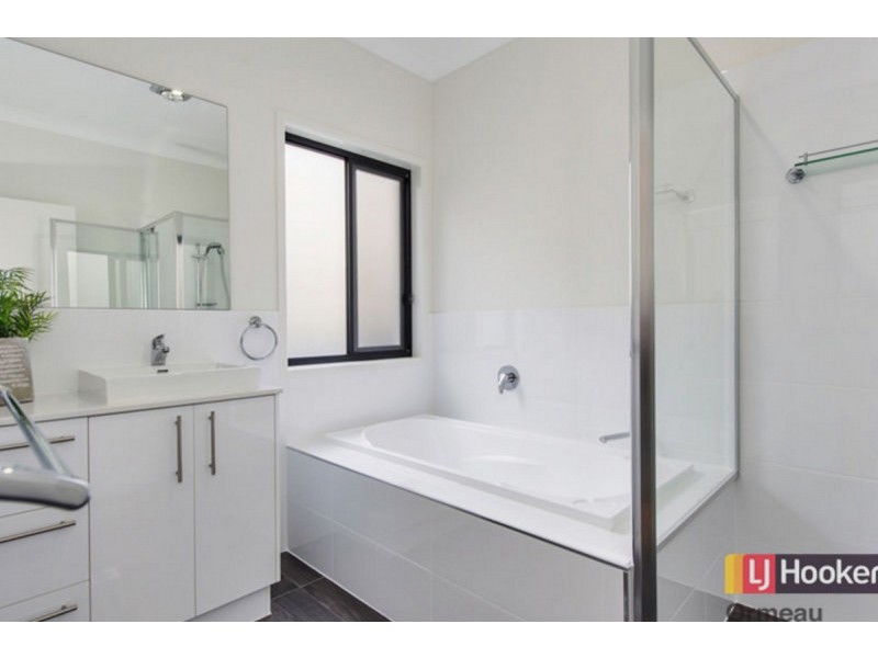 116 River Run Circuit, Ormeau Hills QLD 4208