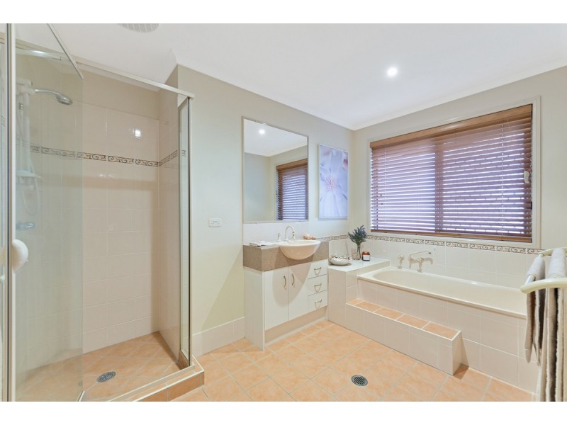 66 Ormeau Ridge Road, Ormeau Hills QLD 4208