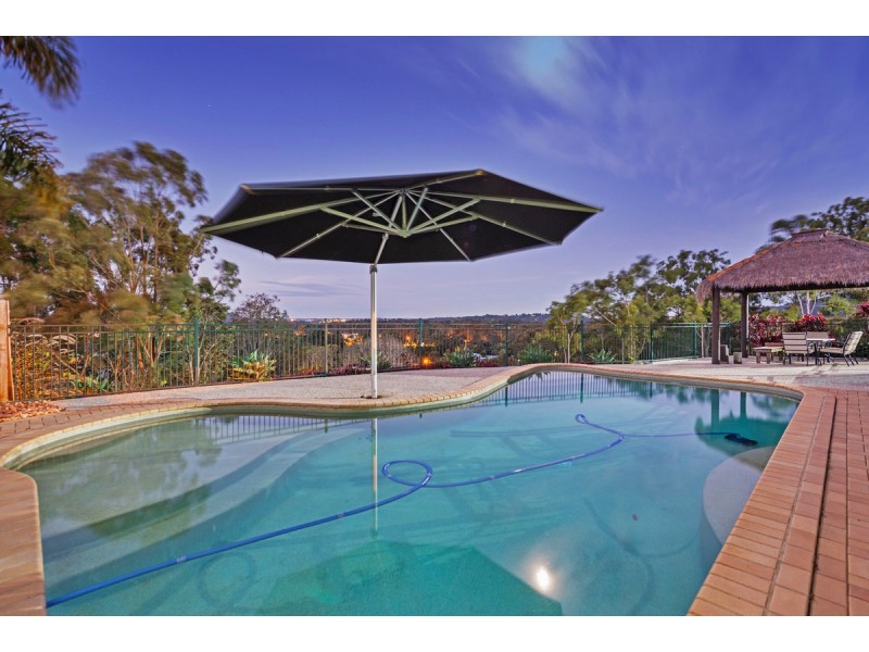 20 Leah Drive, Belivah QLD 4207