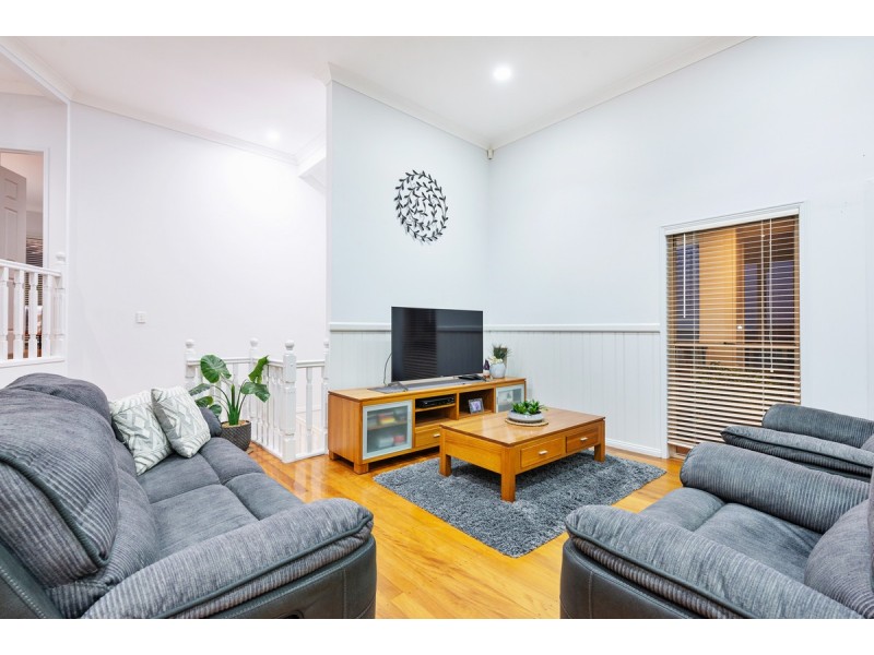 20 Leah Drive, Belivah QLD 4207