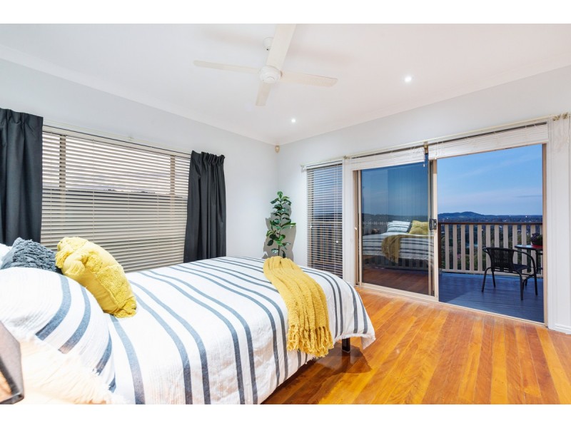 20 Leah Drive, Belivah QLD 4207