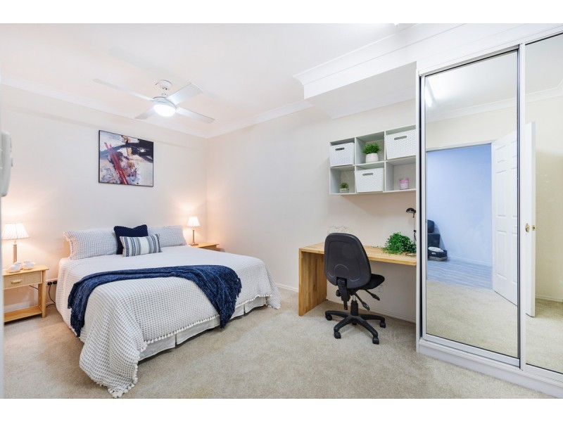 20 Leah Drive, Belivah QLD 4207